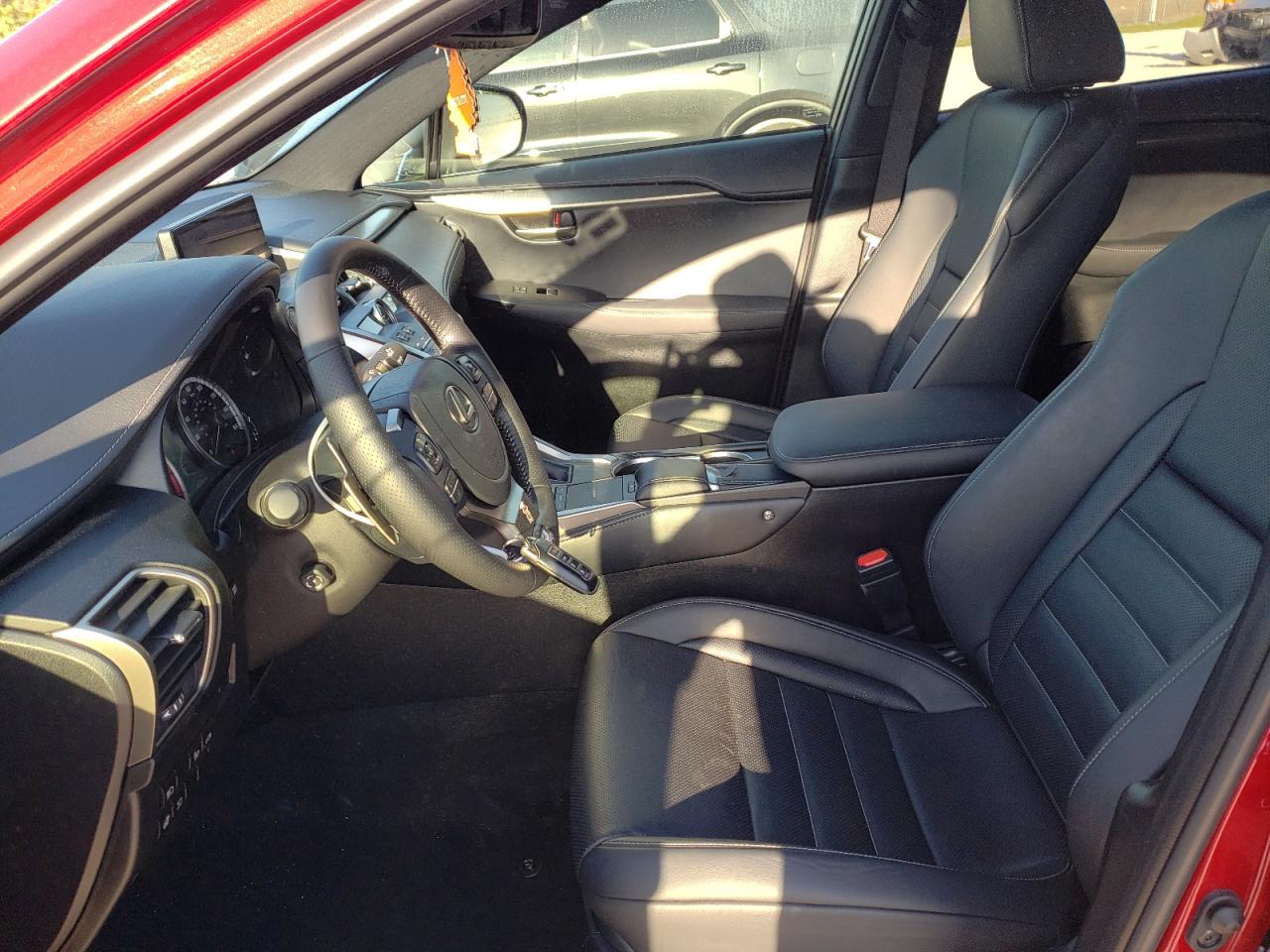 Photo 5 from auction – 2021 LEXUS NX 300 BAS with VIN JTJSARBZ0M2199189