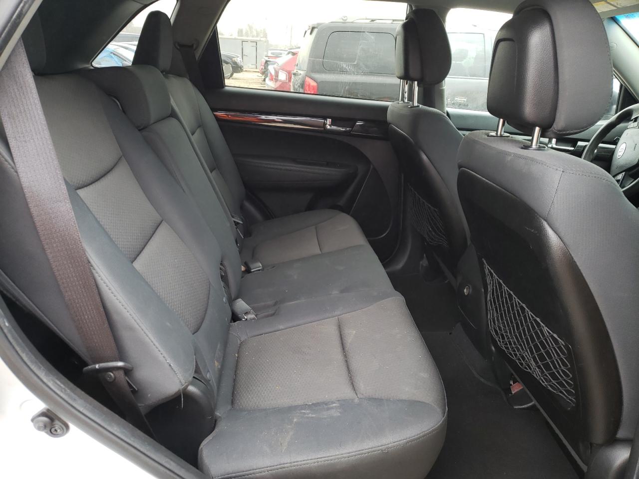 Photo 5 from auction – 2013 KIA SORENTO LX with VIN 5XYKT4A67DG418825