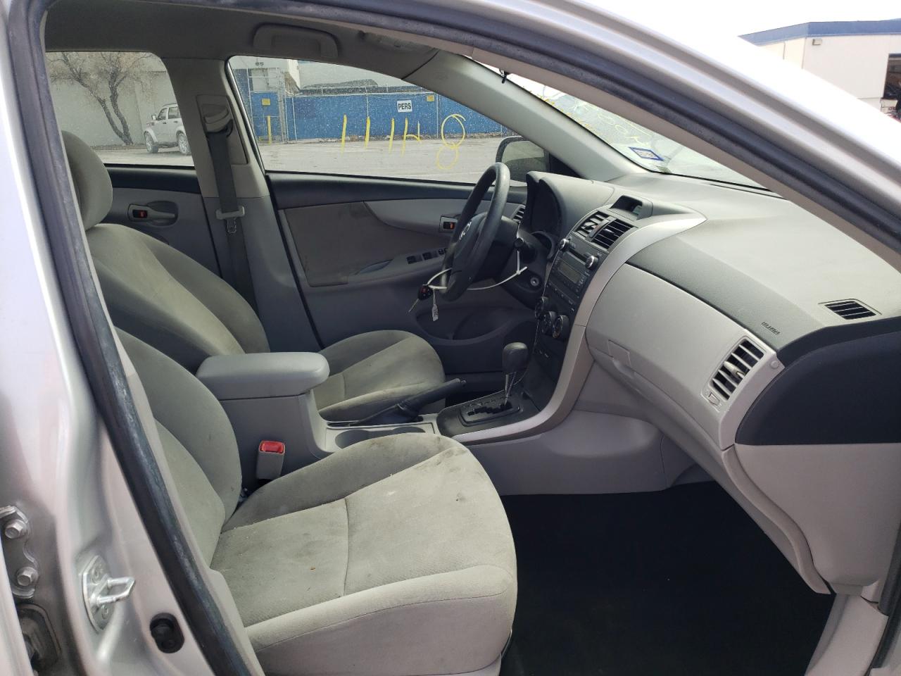 Photo 5 from auction – 2013 TOYOTA COROLLA BA with VIN 5YFBU4EEXDP115564