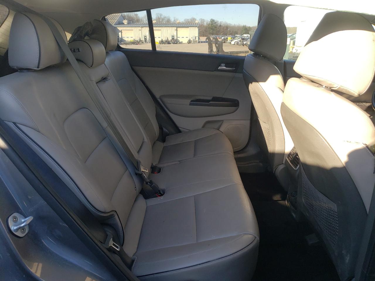Фото 6 с аукциона – 2017 KIA SPORTAGE E с VIN KNDPNCAC7H7175455