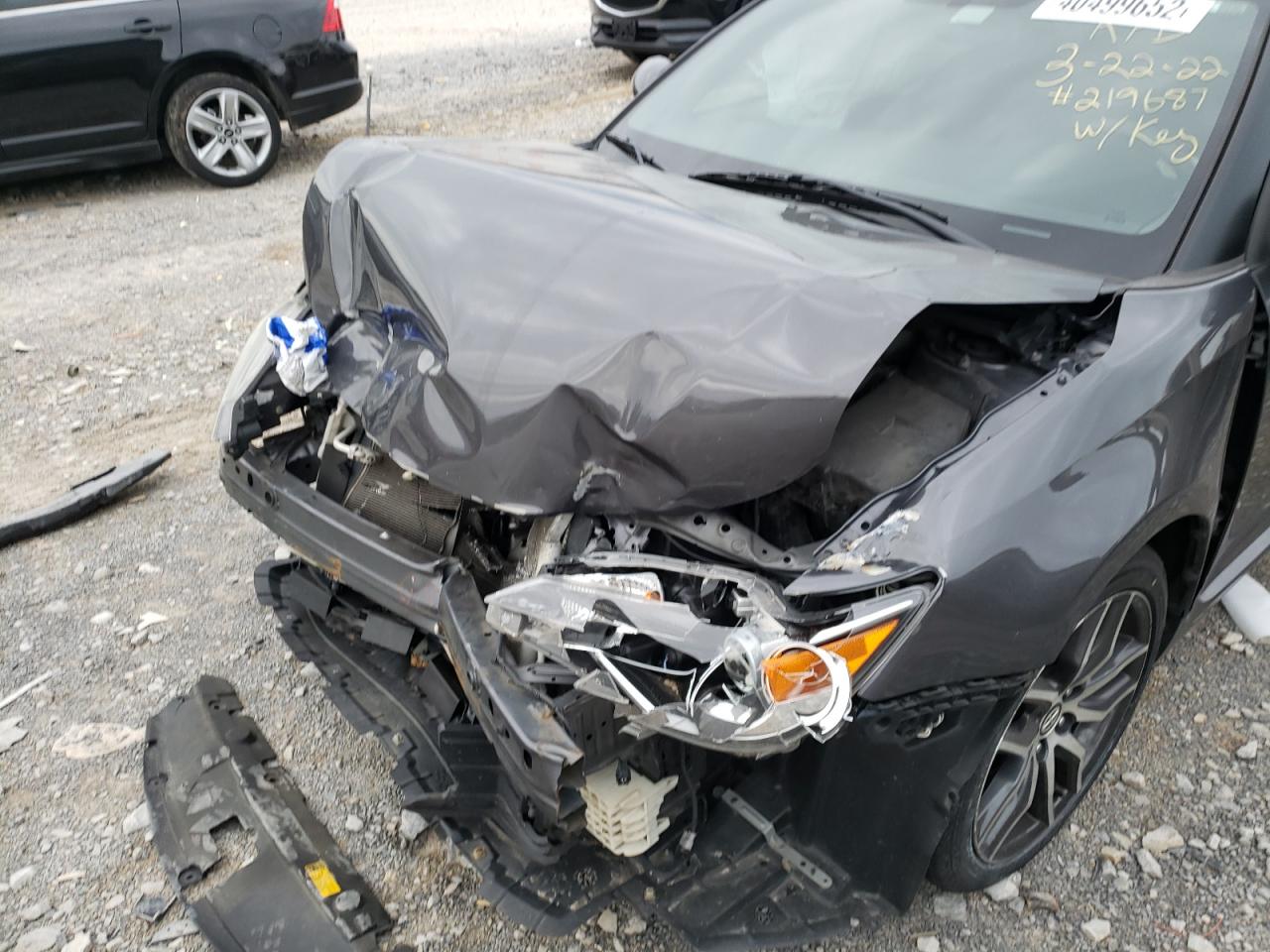 Photo 9 from auction – 2014 TOYOTA SCION TC with VIN JTKJF5C71E3088516