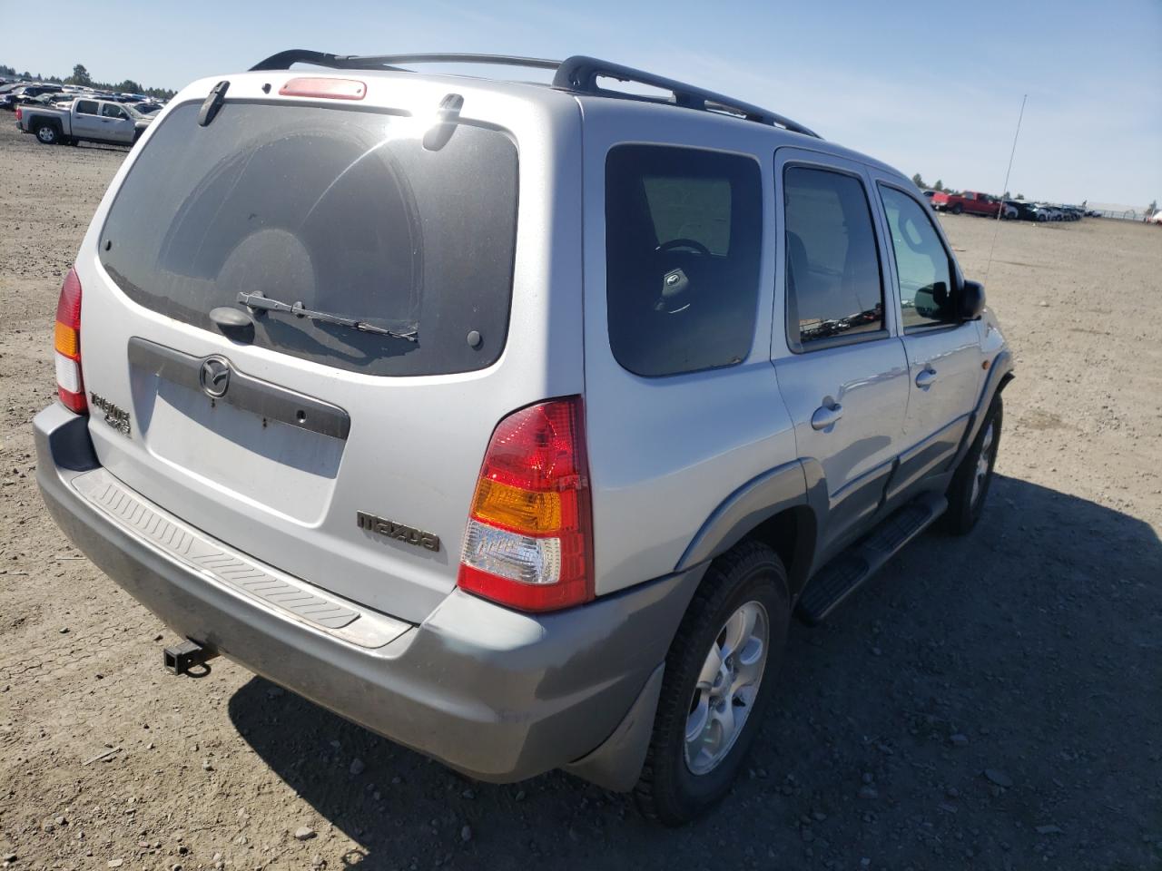 Photo 4 from auction – 2002 MAZDA TRIBUTE LX with VIN 4F2YU08172KM09866