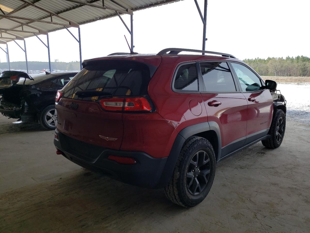 Photo 4 from auction – 2015 JEEP CHEROKEE T with VIN 1C4PJMBB9FW668645