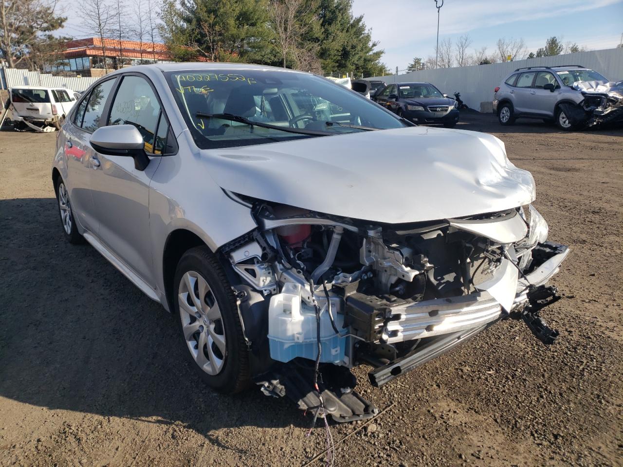 TOYOTA COROLLA LE 2020 with VIN 5YFEPRAE1LP046558 - Photo from auction