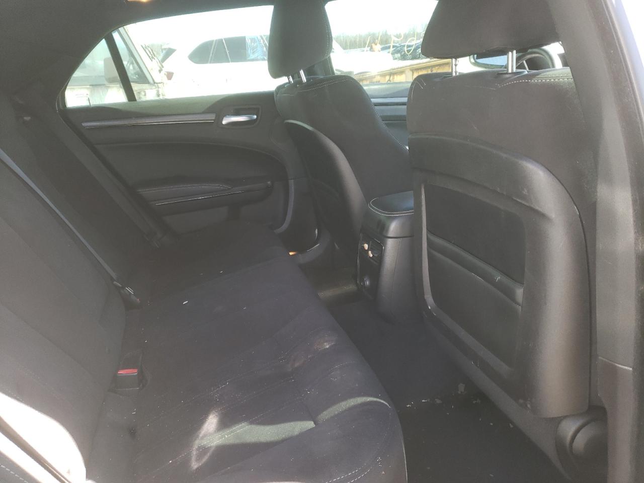 Photo 6 from auction – 2012 CHRYSLER 300 S with VIN 2C3CCABG8CH217305