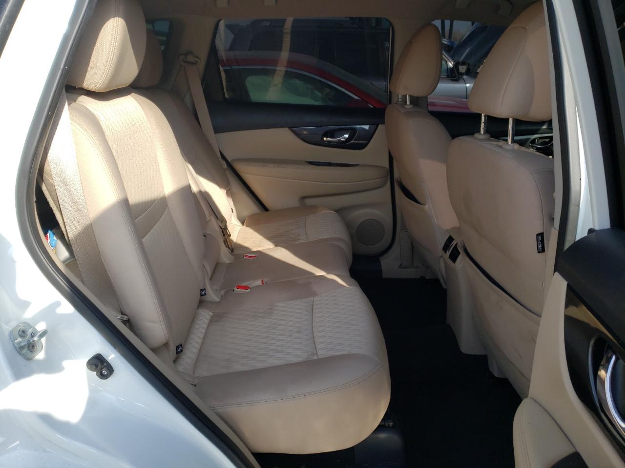 Photo 6 from auction – 2017 NISSAN ROGUE S with VIN KNMAT2MV5HP518783