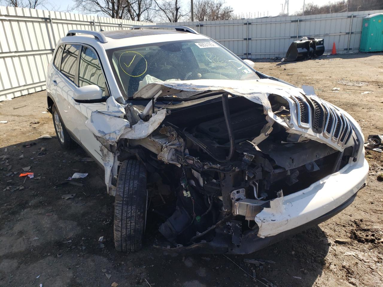 JEEP CHEROKEE L 2016 with VIN 1C4PJMCB4GW147977 - Photo from auction