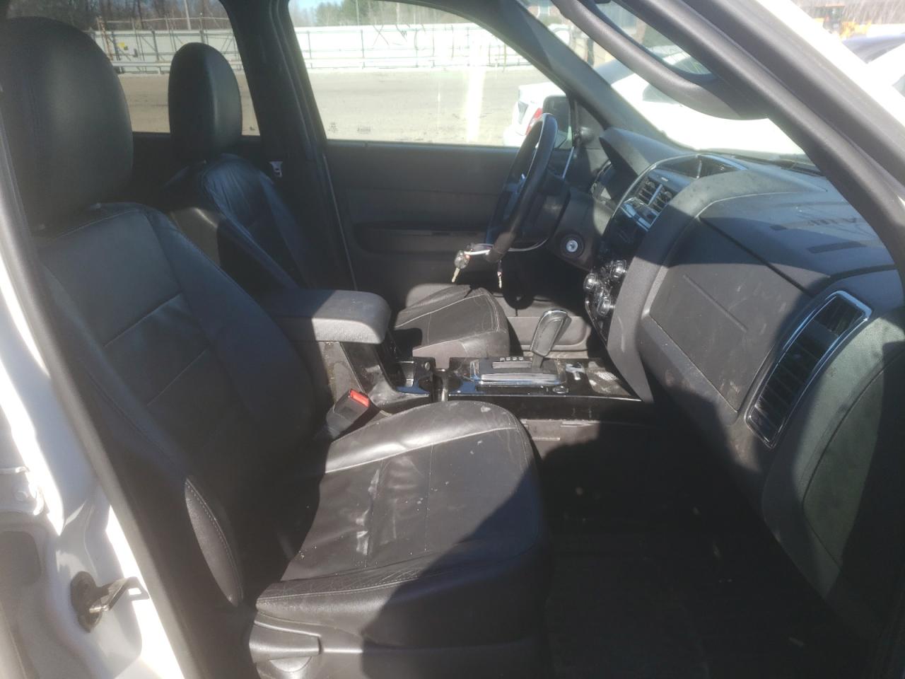 Photo 5 from auction – 2012 FORD ESCAPE LIM with VIN 1FMCU9E79CKC22102