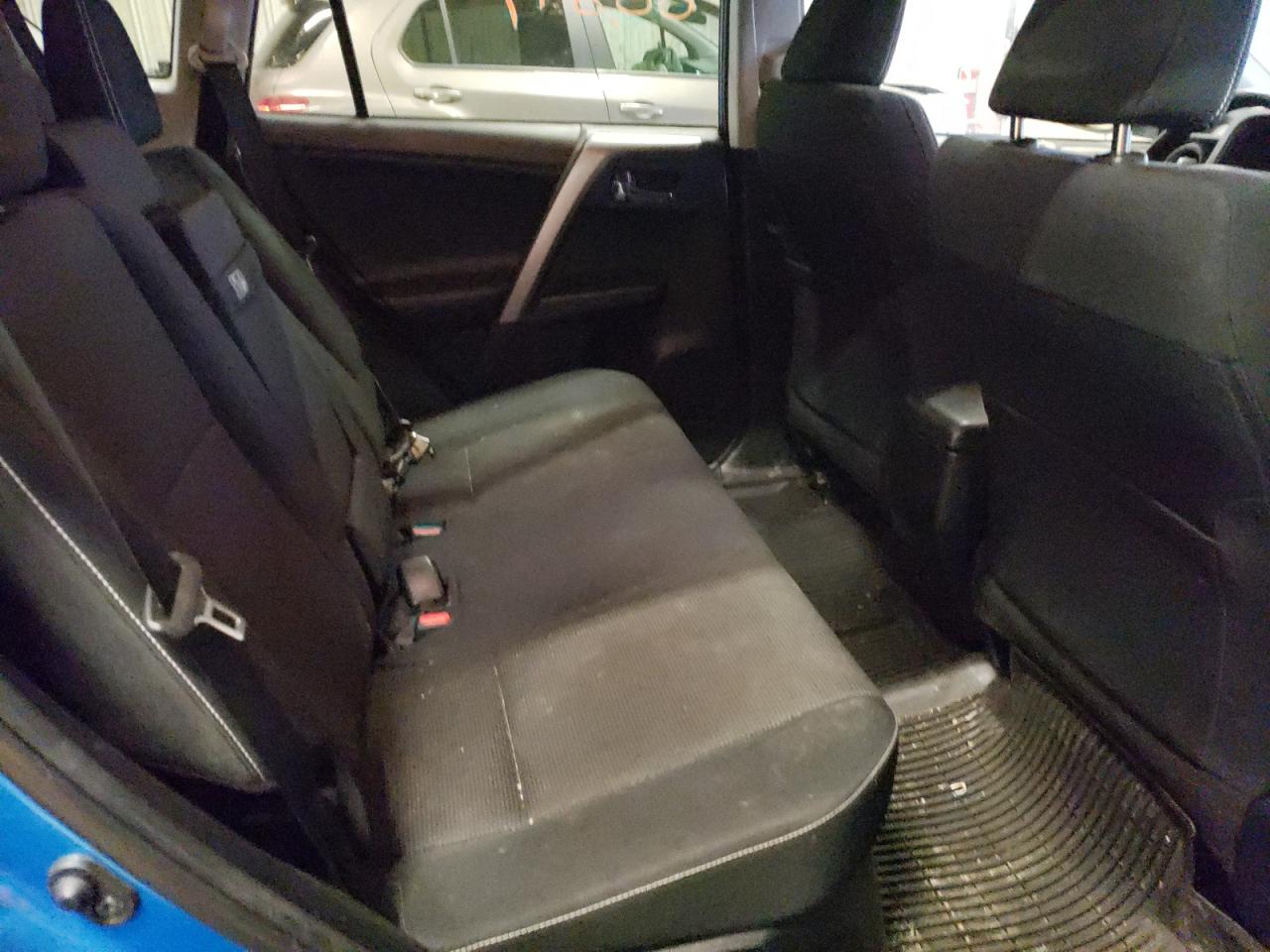 Photo 6 from auction – 2017 TOYOTA RAV4 with VIN JTDKBRFU0H3028926