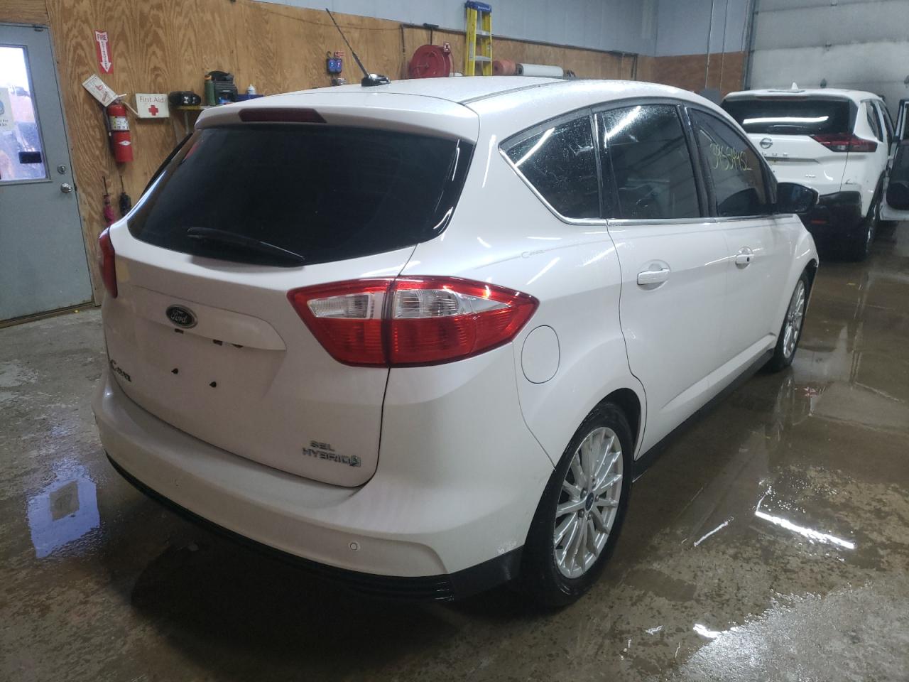 Photo 4 from auction – 2015 FORD C-MAX SEL with VIN 1FADP5BU3FL112654