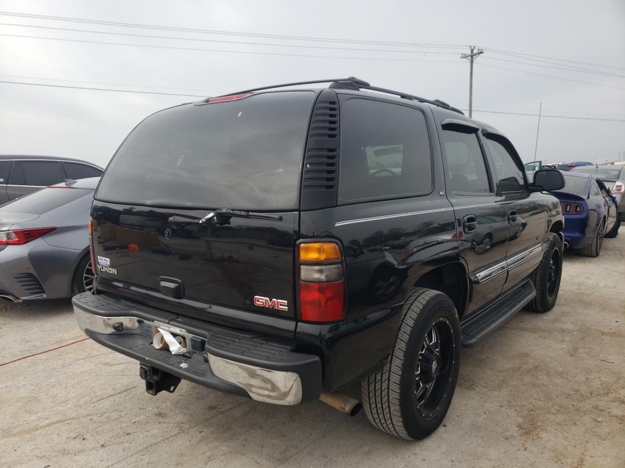 Photo 4 from auction – 2005 GMC YUKON with VIN 1GKEC13T55J153133