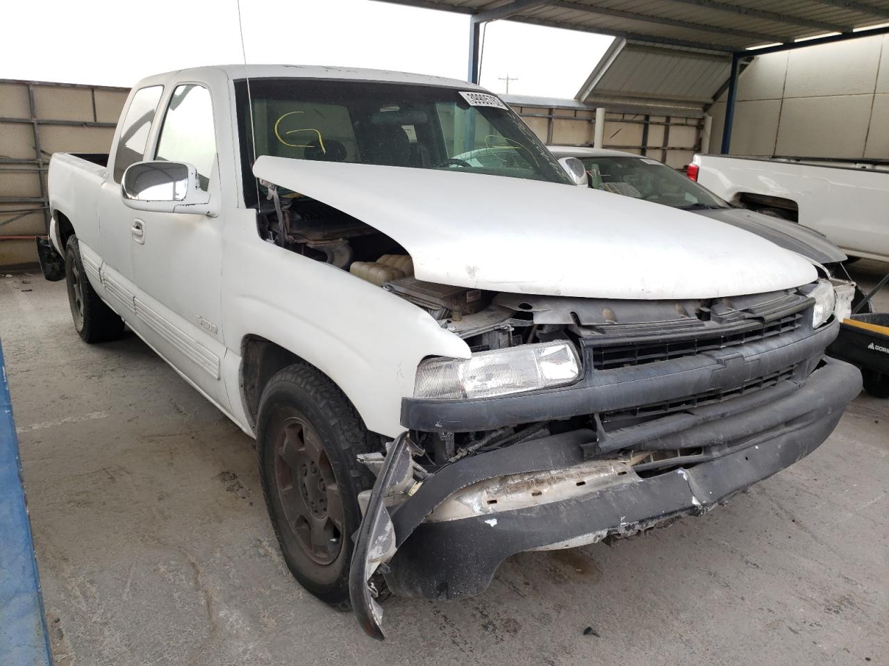 CHEVROLET SILVERADO 2002 with VIN 2GCEC19V921188476 - Photo from auction