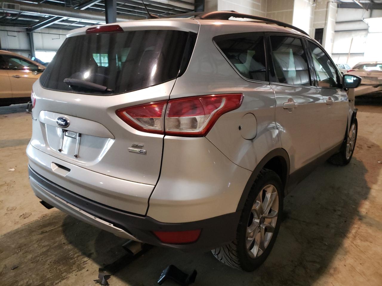 Photo 4 from auction – 2015 FORD ESCAPE SE with VIN 1FMCU9G95FUB96217