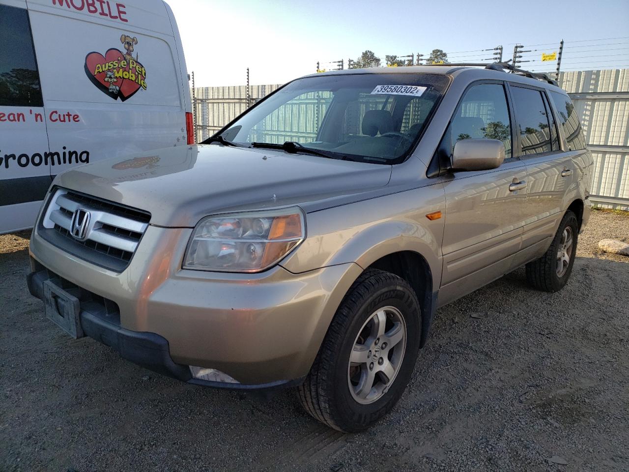 Photo 2 from auction – 2007 HONDA PILOT EXL with VIN 5FNYF18547B025261