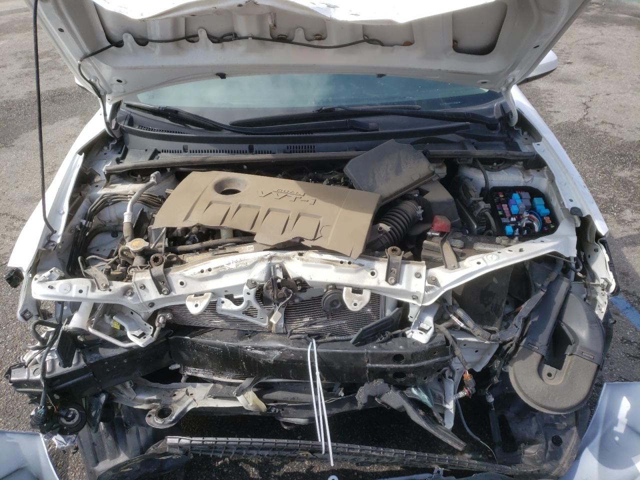 Photo 7 from auction – 2016 TOYOTA COROLLA L with VIN 5YFBURHE0GP486813