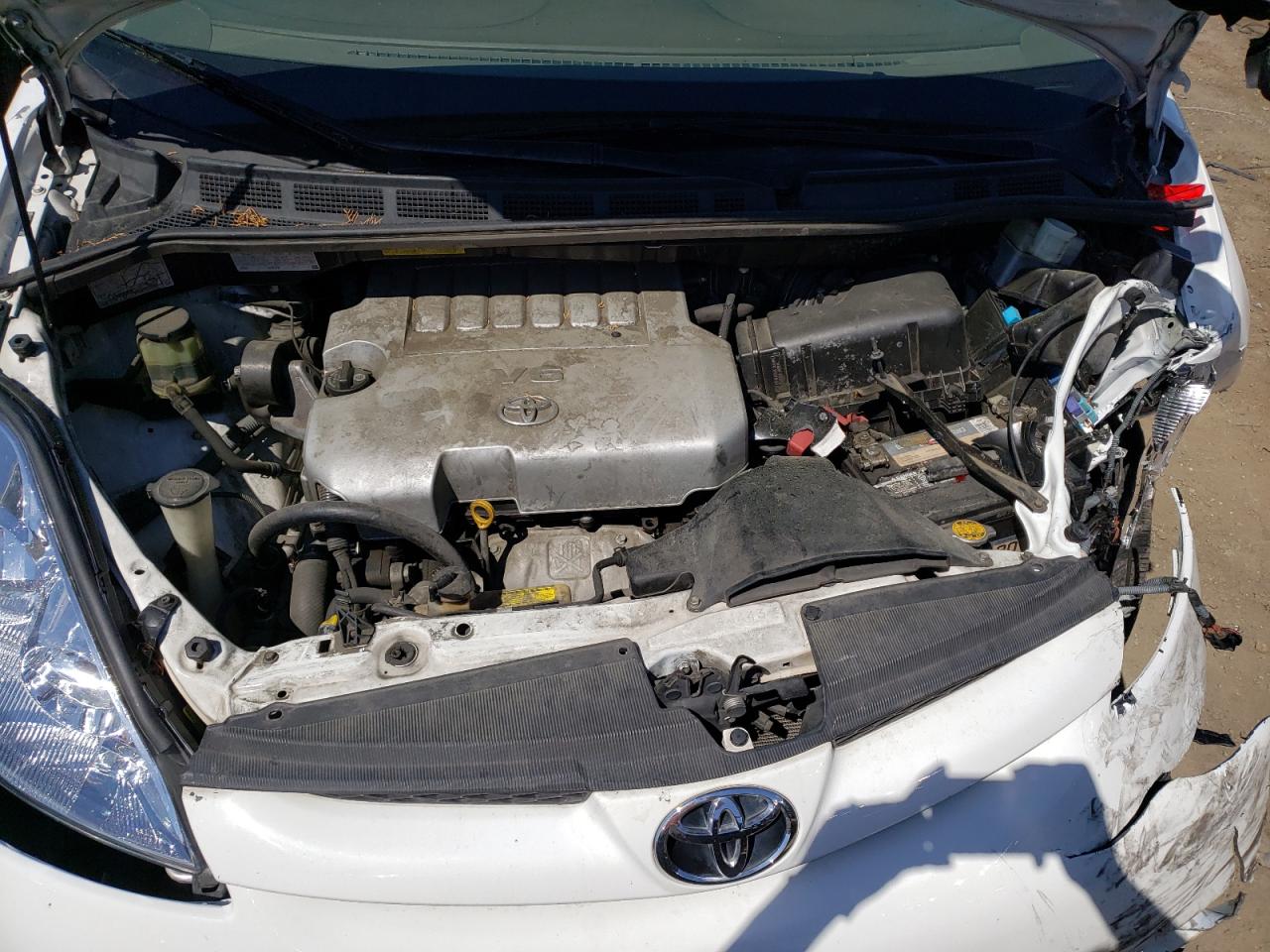 Photo 7 from auction – 2010 TOYOTA SIENNA CE with VIN 5TDKK4CC8AS319287