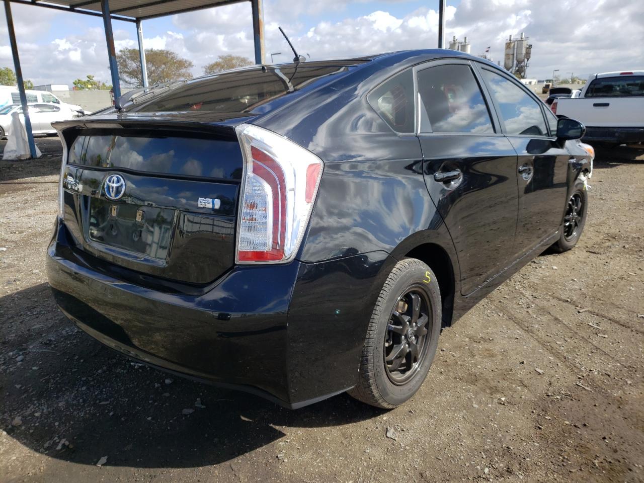 Photo 4 from auction – 2013 TOYOTA PRIUS with VIN JTDKN3DU6D5681315