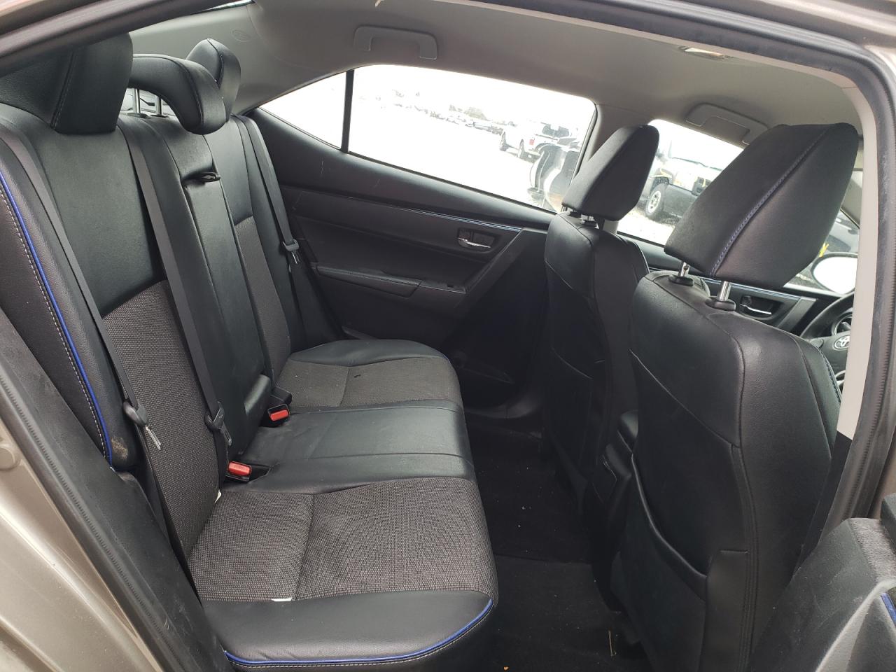 Photo 6 from auction – 2017 TOYOTA COROLLA L with VIN 5YFBURHE5HP643138