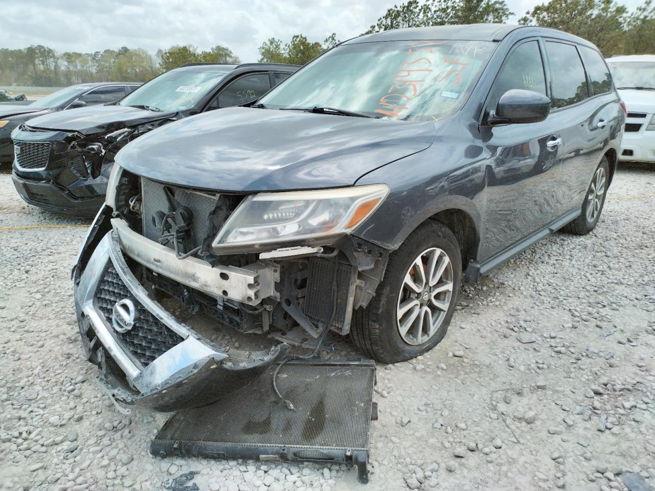 Photo 2 from auction – 2014 NISSAN PATHFINDER with VIN 5N1AR2MN8EC668237