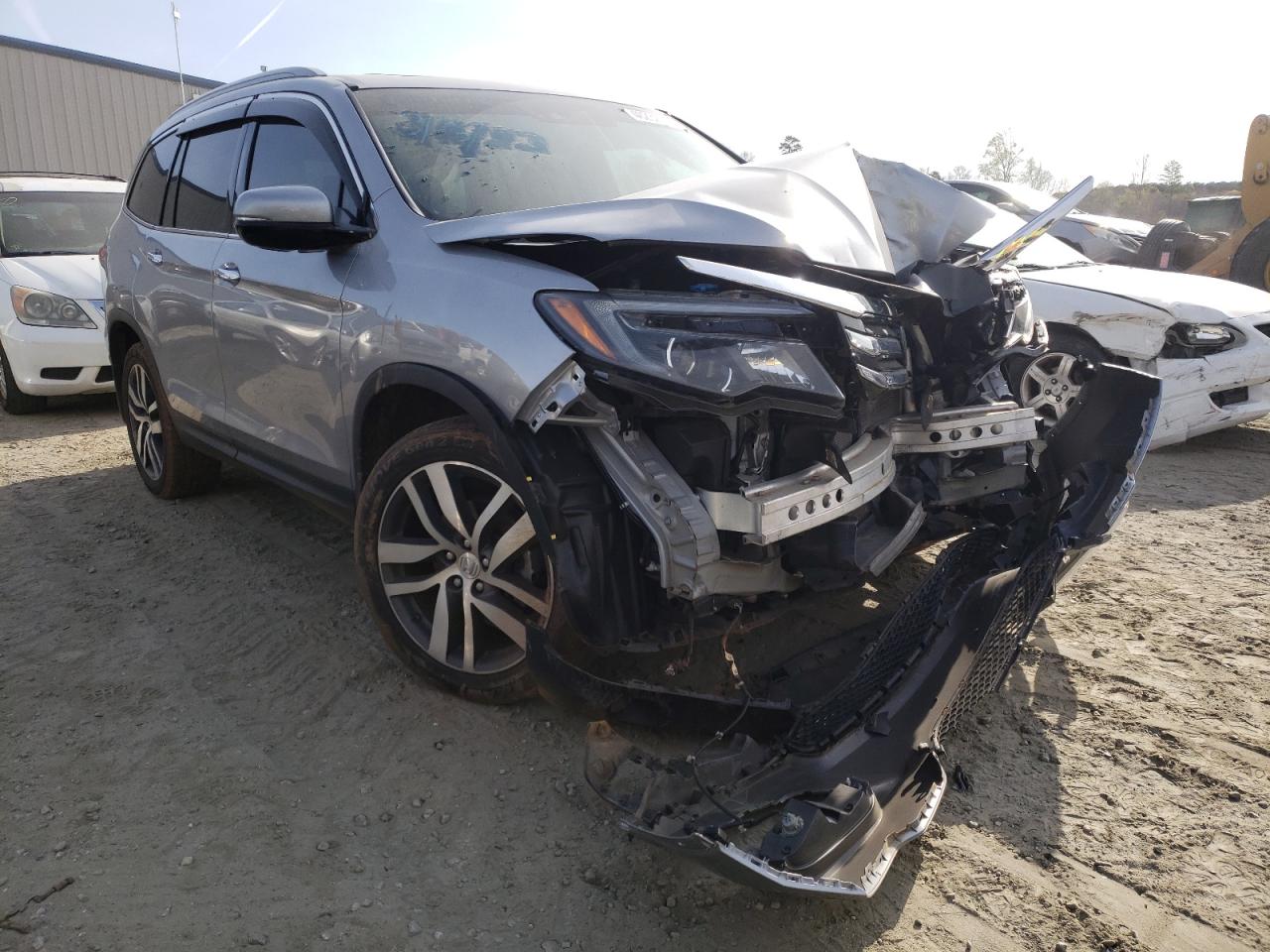 Photo 1 from auction – 2016 HONDA PILOT ELIT with VIN 5FNYF6H03GB121707