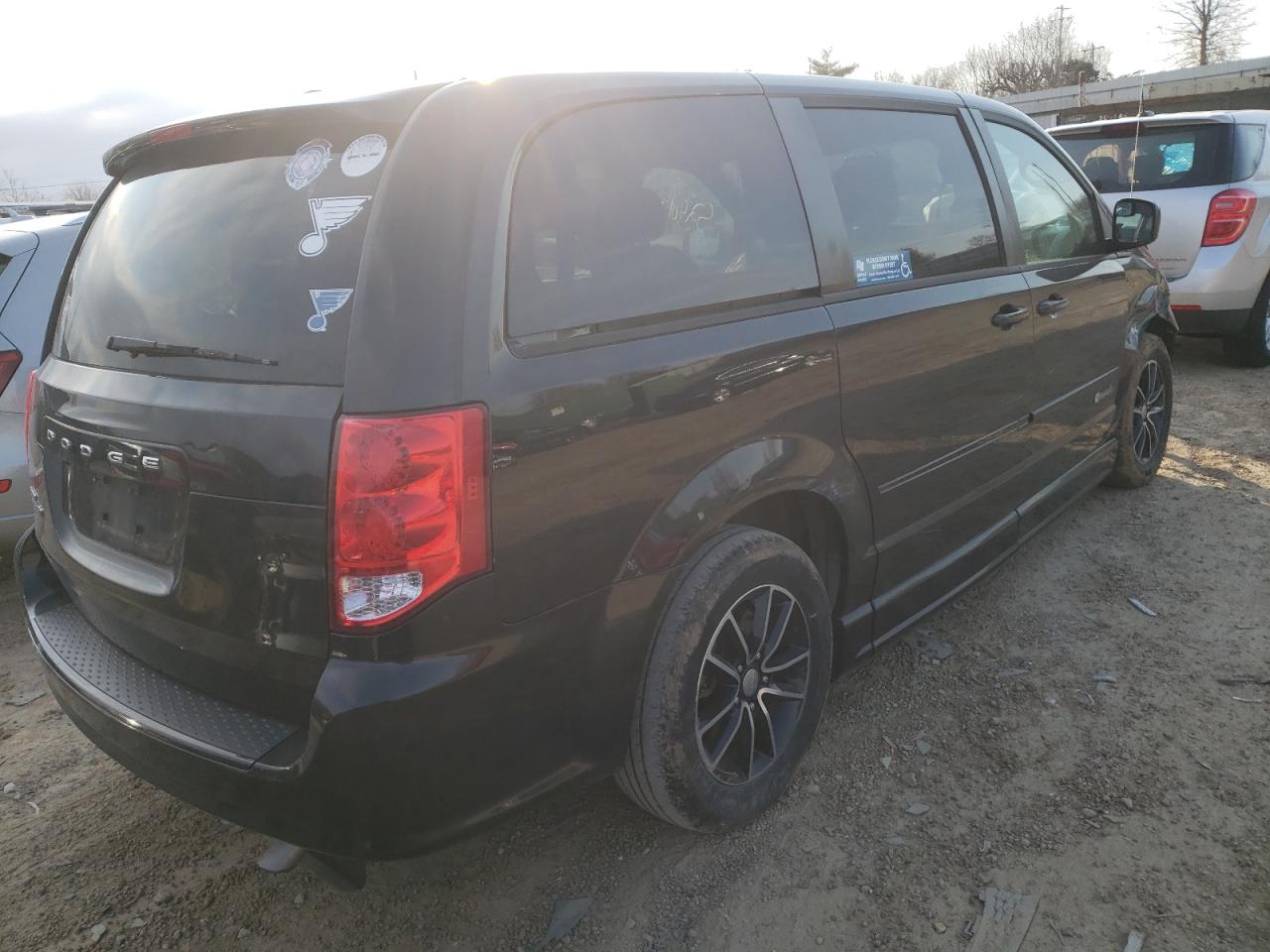 Photo 4 from auction – 2014 DODGE GRAND CARA with VIN 2C7WDGCG9ER119004