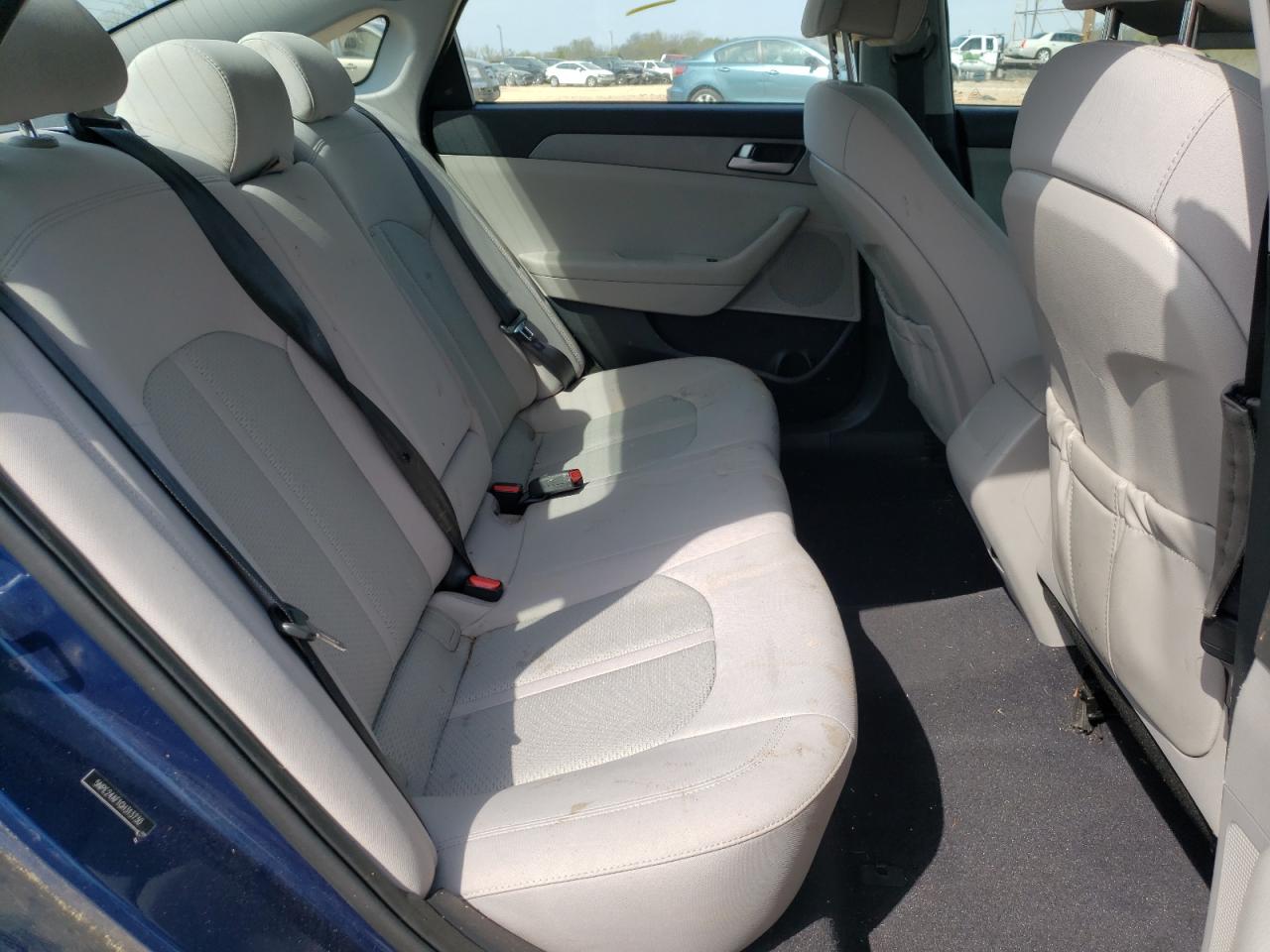 Photo 6 from auction – 2016 HYUNDAI SONATA SE with VIN 5NPE24AF1GH313730