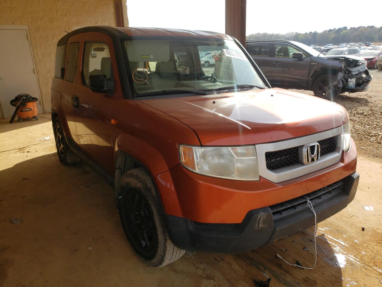 HONDA ELEMENT LX 2010 with VIN 5J6YH1H37AL005772 - Photo from auction