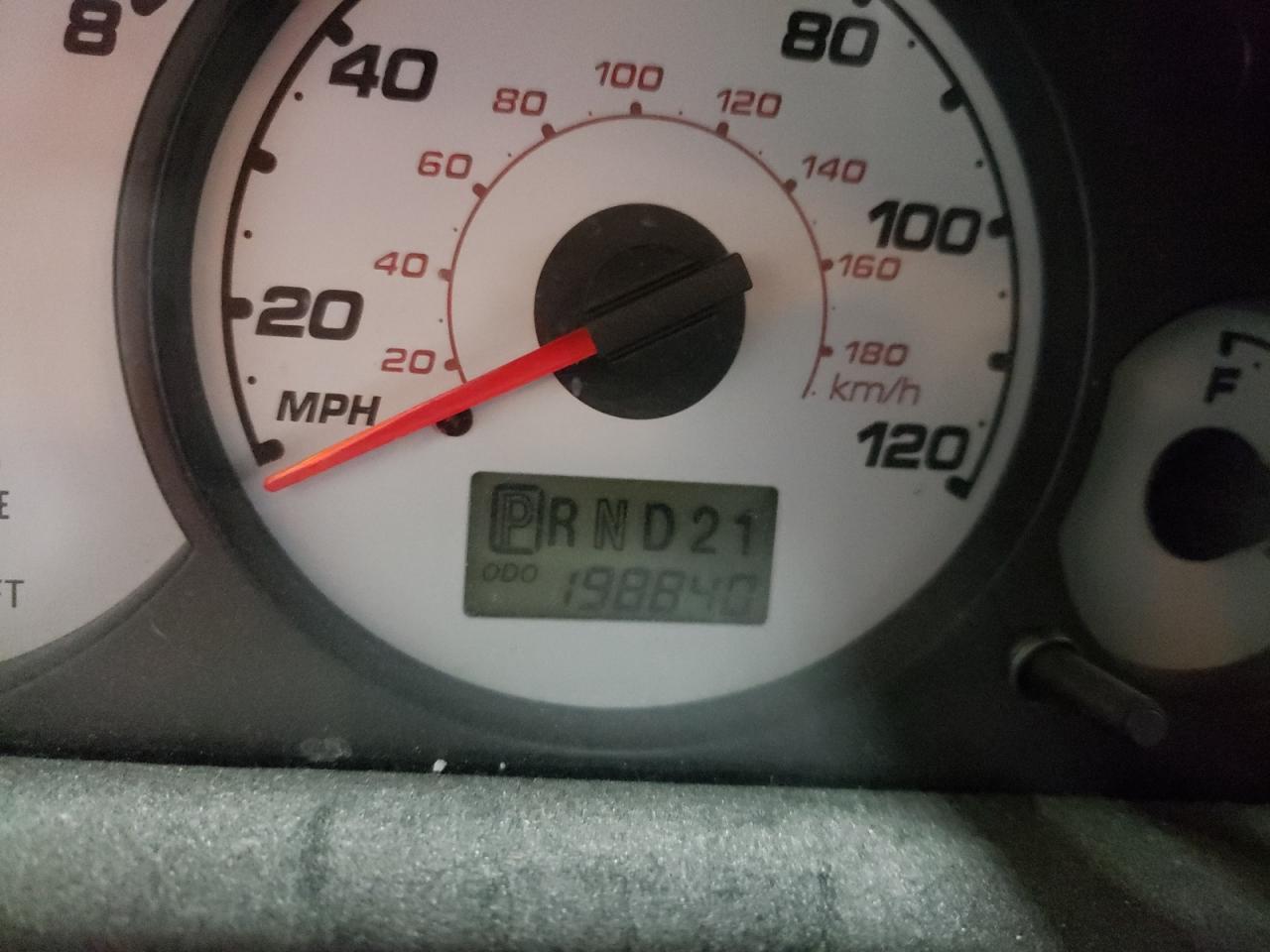 Photo 8 from auction – 2004 FORD ESCAPE LIM with VIN 1FMCU94134KA70445