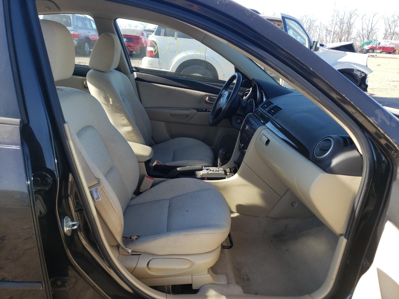Photo 5 from auction – 2008 MAZDA 3 I with VIN JM1BK12F581776690