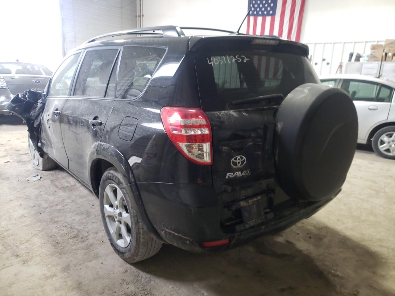 Photo 3 from auction – 2011 TOYOTA RAV4 LIMIT with VIN 2T3YF4DV2BW075196