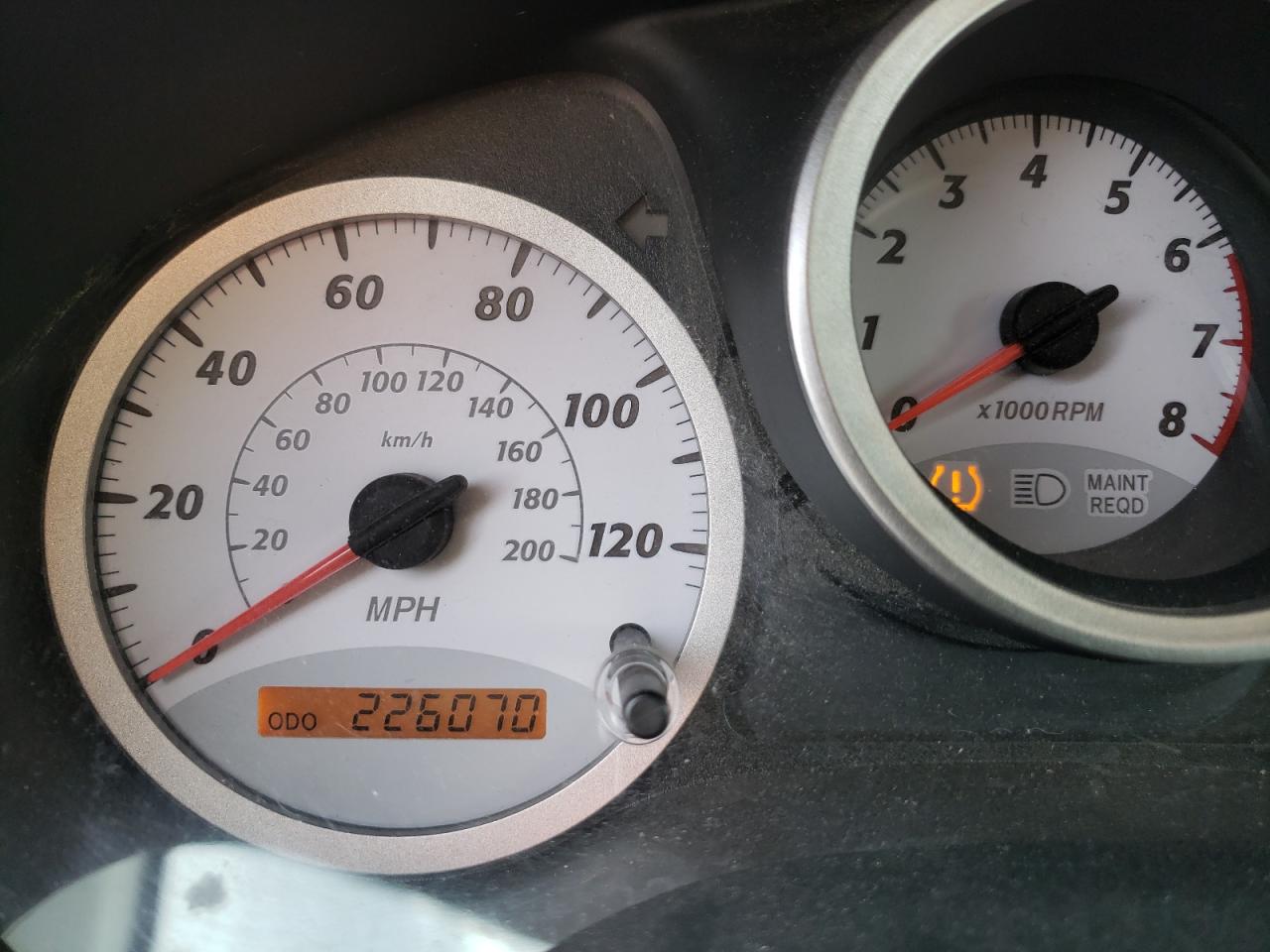 Photo 8 from auction – 2004 TOYOTA RAV4 with VIN JTEHD20V546005806