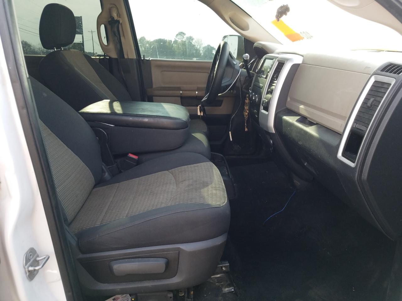 Photo 5 from auction – 2010 DODGE RAM 3500 with VIN 3D73Y4CL7AG156817
