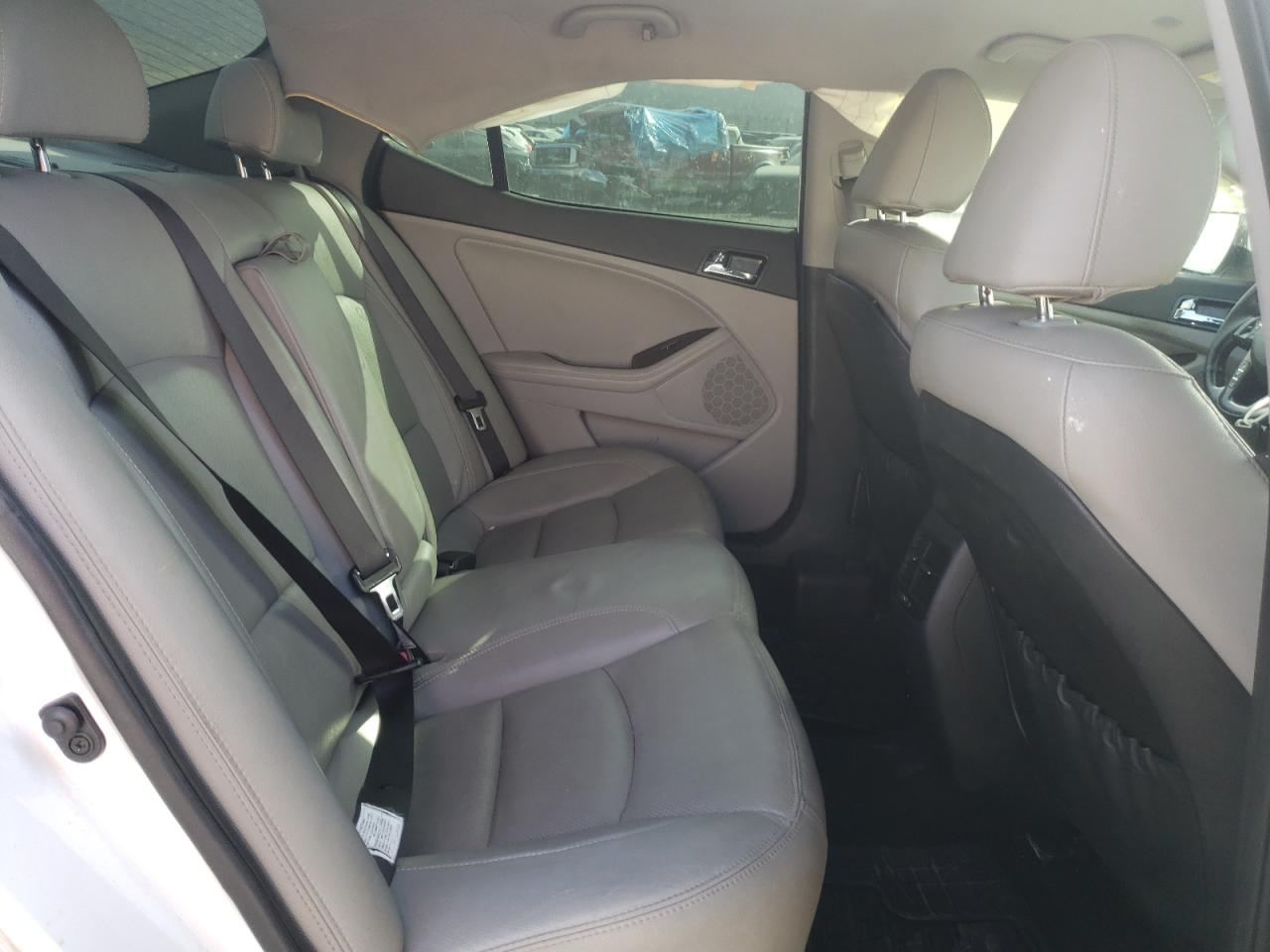 Photo 6 from auction – 2012 KIA OPTIMA EX with VIN 5XXGN4A70CG029827