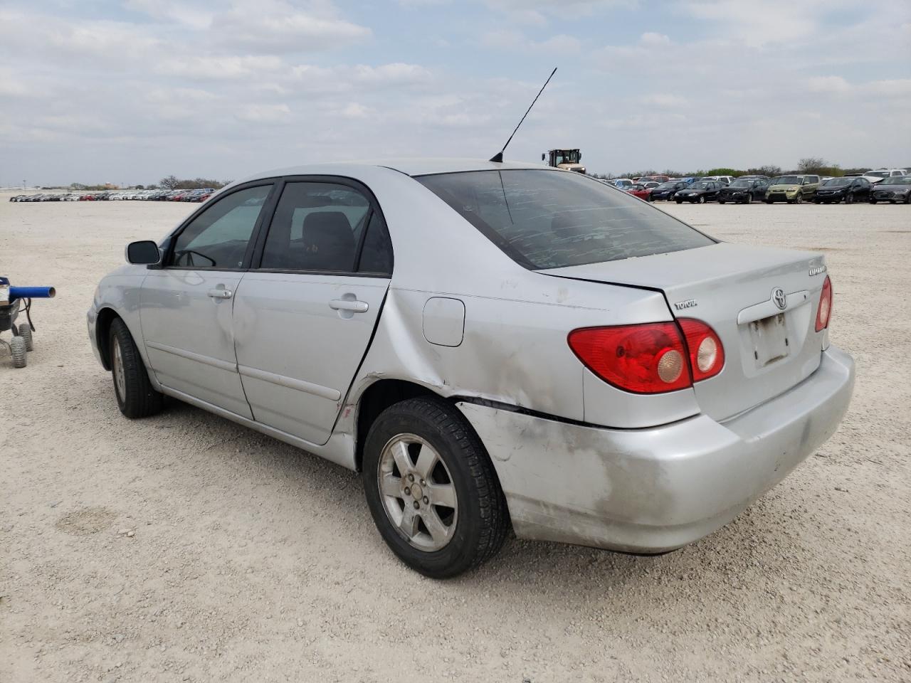 Photo 3 from auction – 2005 TOYOTA COROLLA CE with VIN 2T1BR32E05C329965