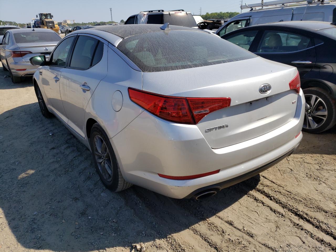 Photo 3 from auction – 2011 KIA OPTIMA LX with VIN KNAGM4A72B5185712