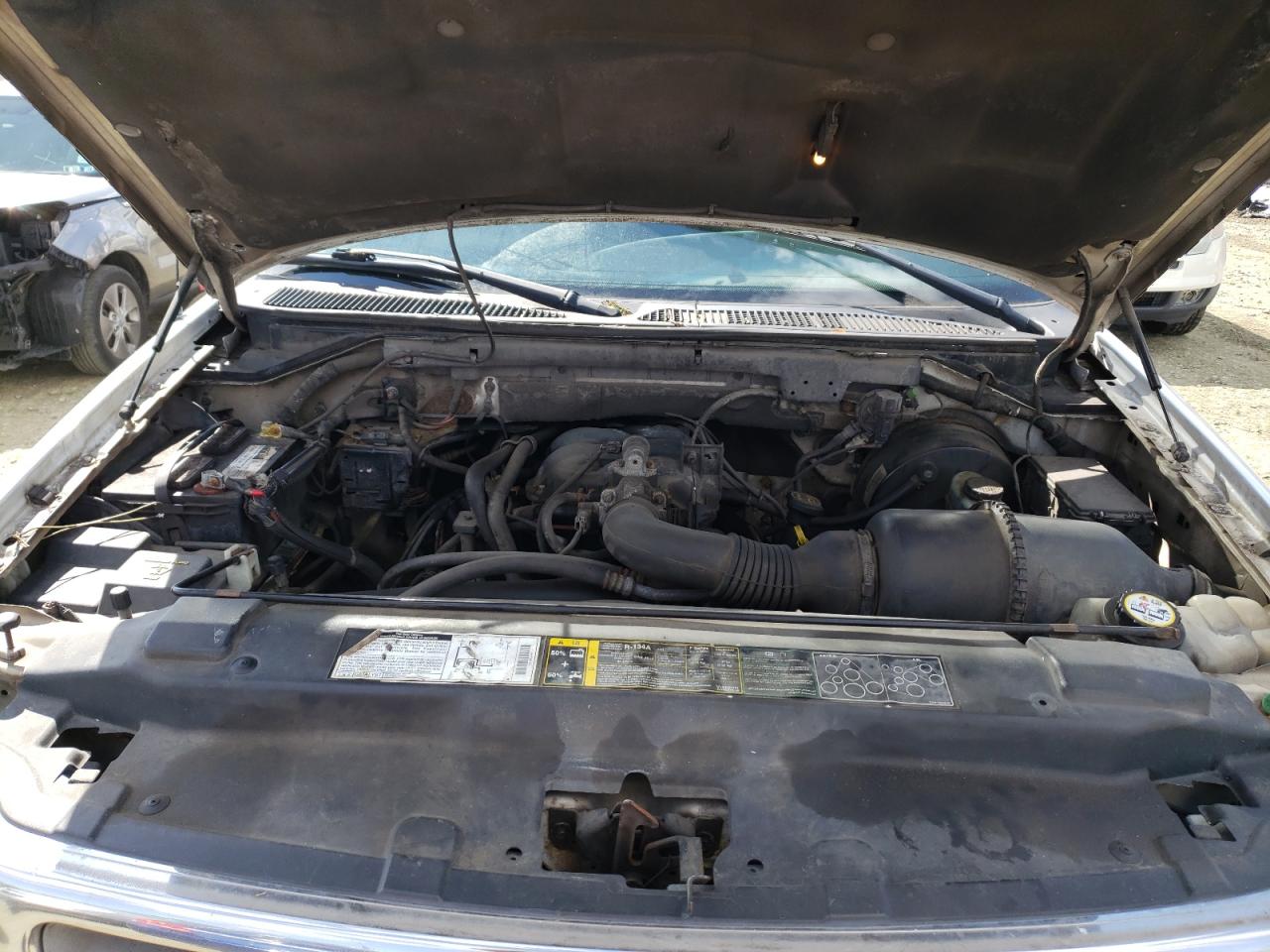 Photo 7 from auction – 2002 FORD F150 with VIN 1FTRX17202NB20791