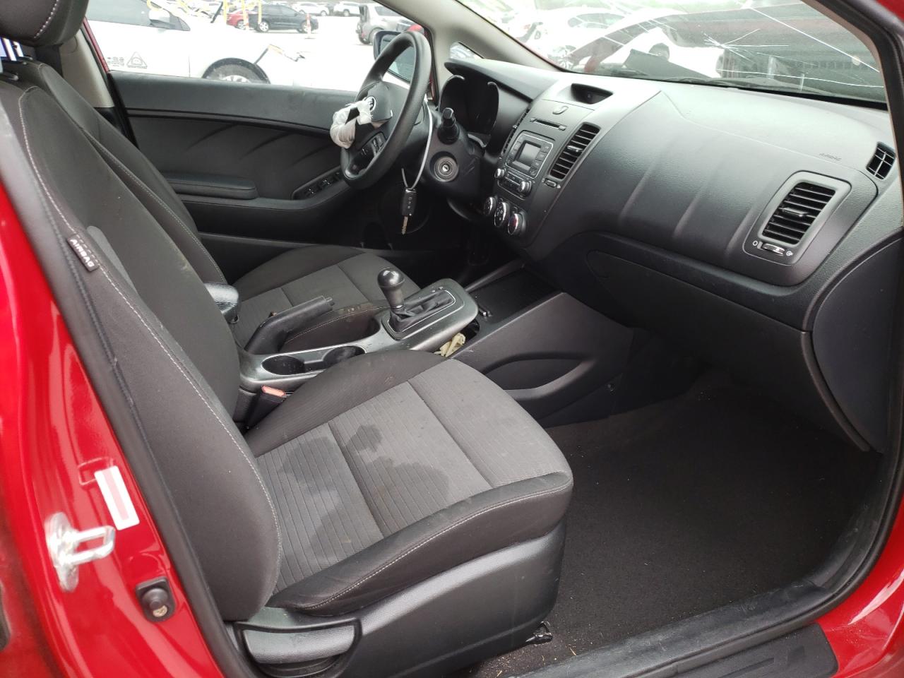 Photo 5 from auction – 2015 KIA FORTE LX with VIN KNAFX4A61F5368728