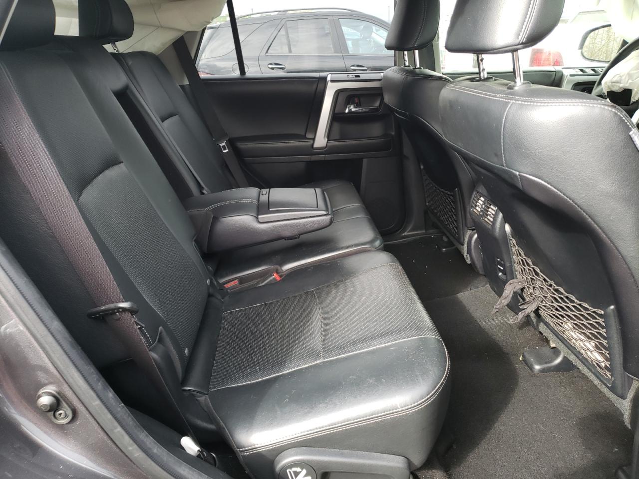 Photo 6 from auction – 2017 TOYOTA 4RUNNER SR with VIN JTEBU5JR3H5412611