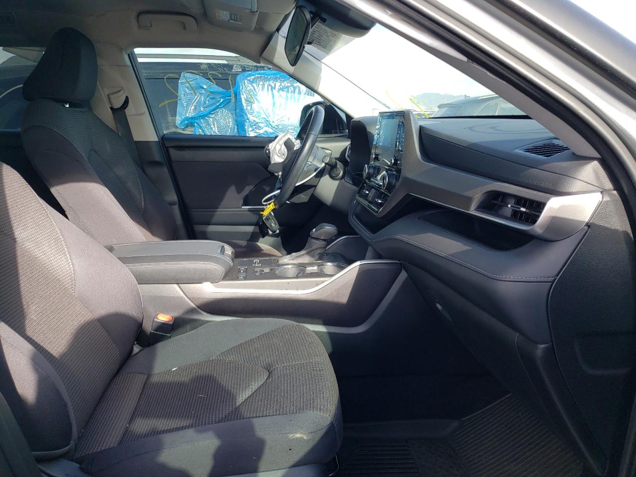 Photo 5 from auction – 2020 TOYOTA HIGHLANDER with VIN 5TDZZRAH6LS512126
