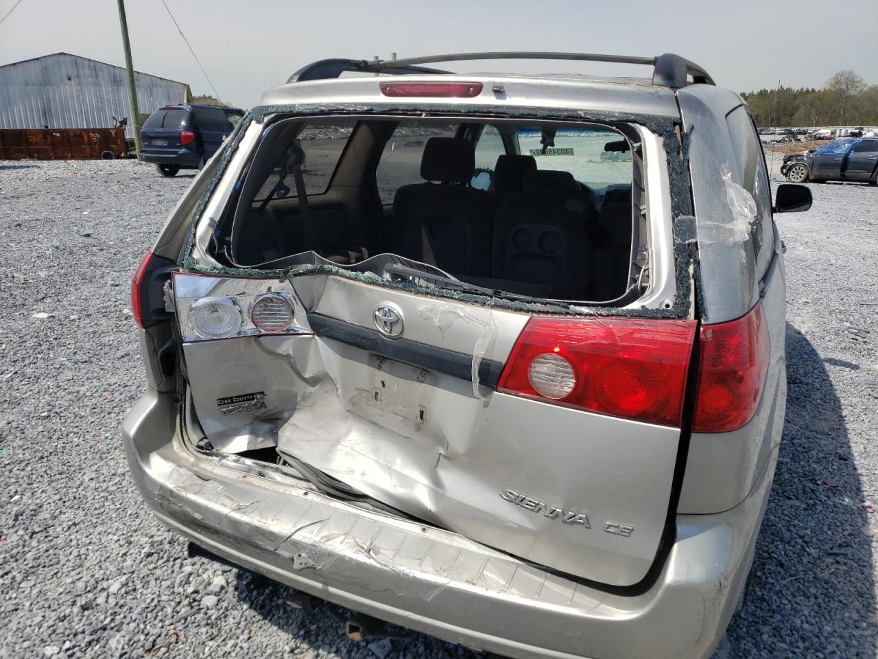 Photo 9 from auction – 2006 TOYOTA SIENNA CE with VIN 5TDZA23C26S525749