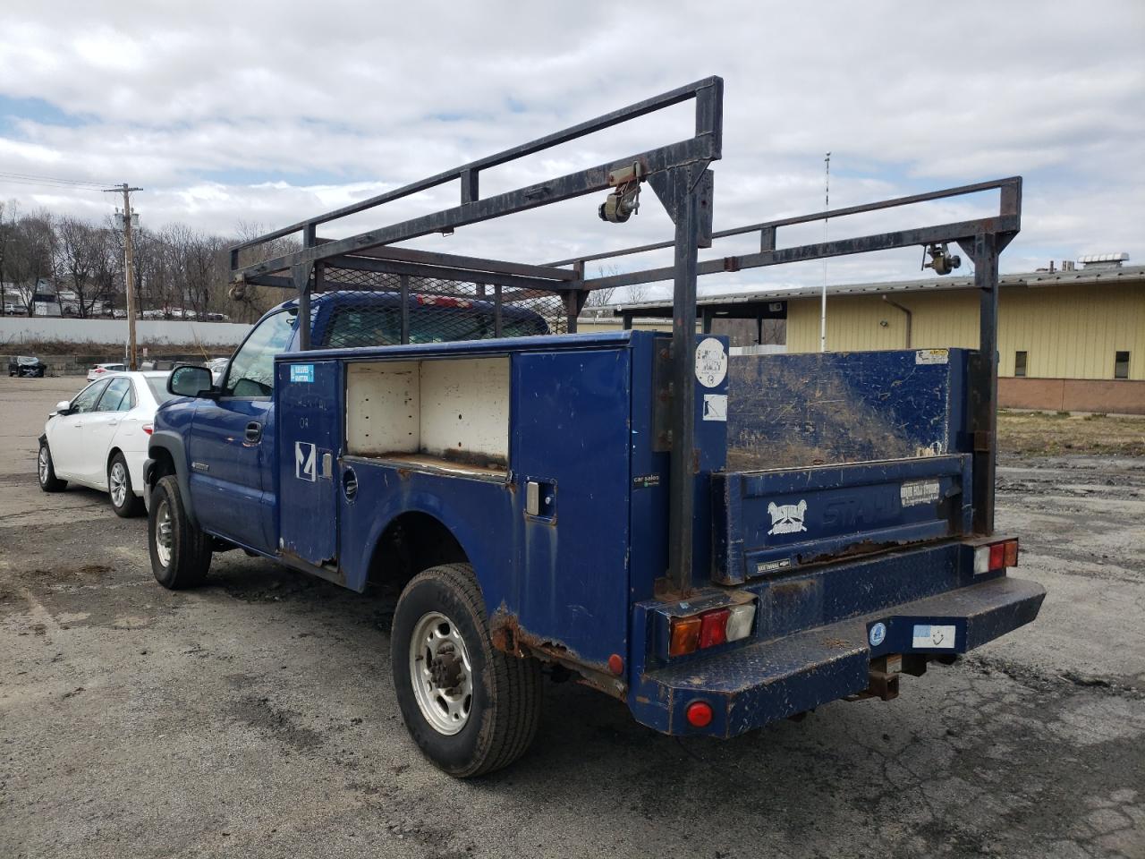 Photo 3 from auction – 2003 CHEVROLET SILVERADO with VIN 1GBHC24U13E276587
