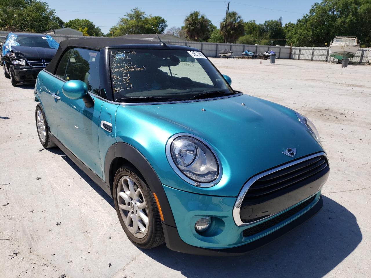 MINI COOPER 2016 with VIN WMWWG5C59G3C19185 - Photo from auction