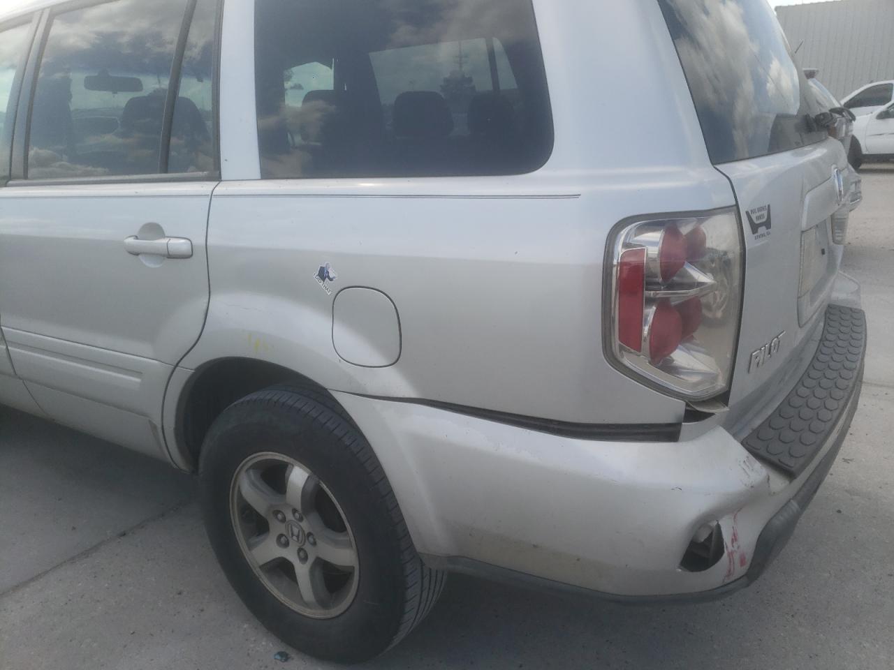 Photo 9 from auction – 2006 HONDA PILOT EX with VIN 5FNYF28416B015668
