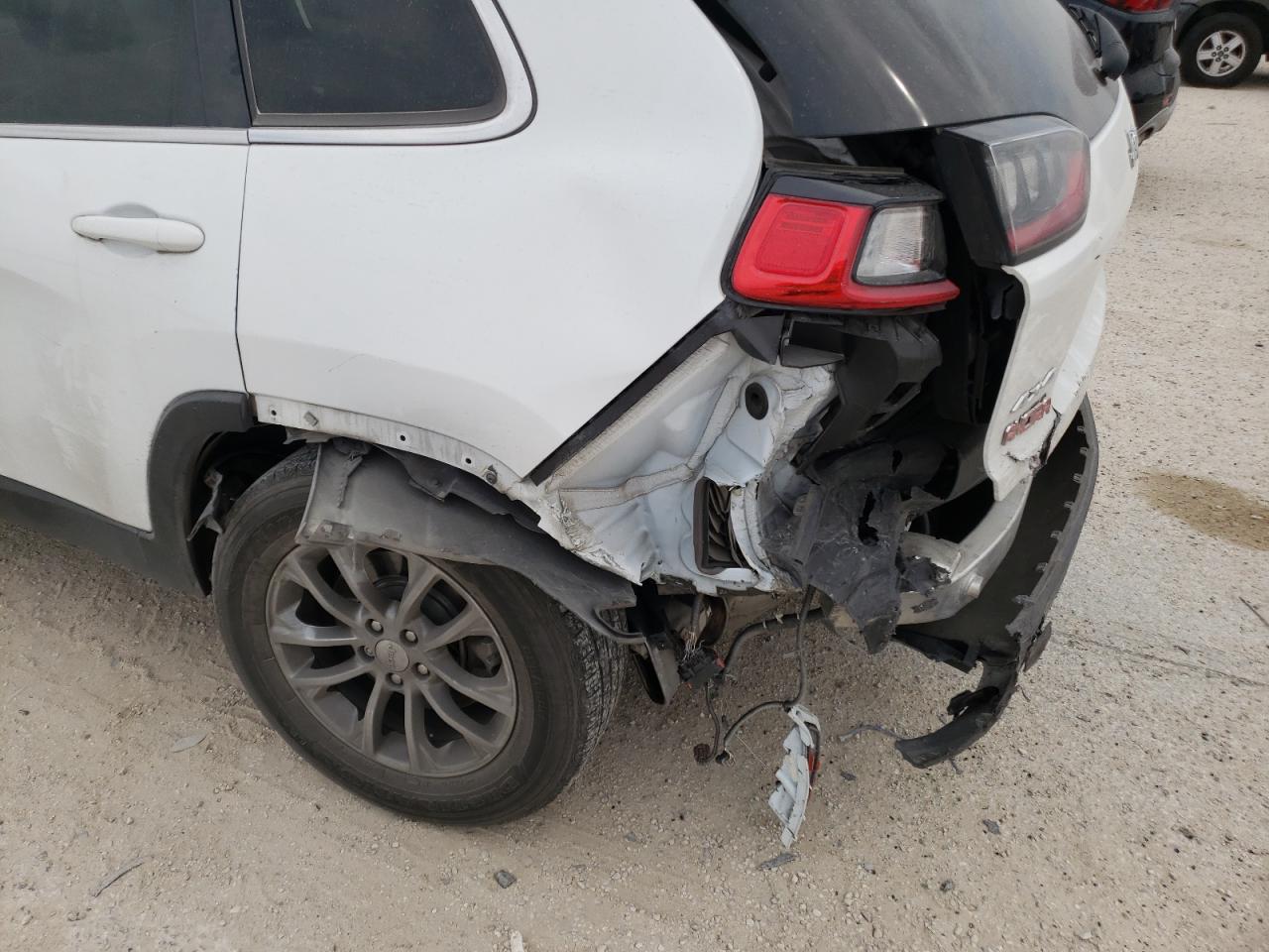 Photo 9 from auction – 2019 JEEP CHEROKEE L with VIN 1C4PJMLN4KD350947