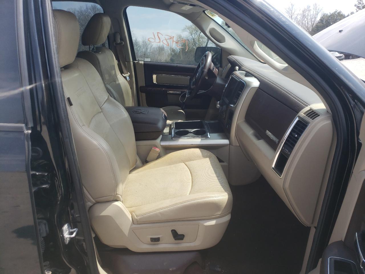 Photo 5 from auction – 2014 RAM 1500 LARAM with VIN 1C6RR7NM2ES297731