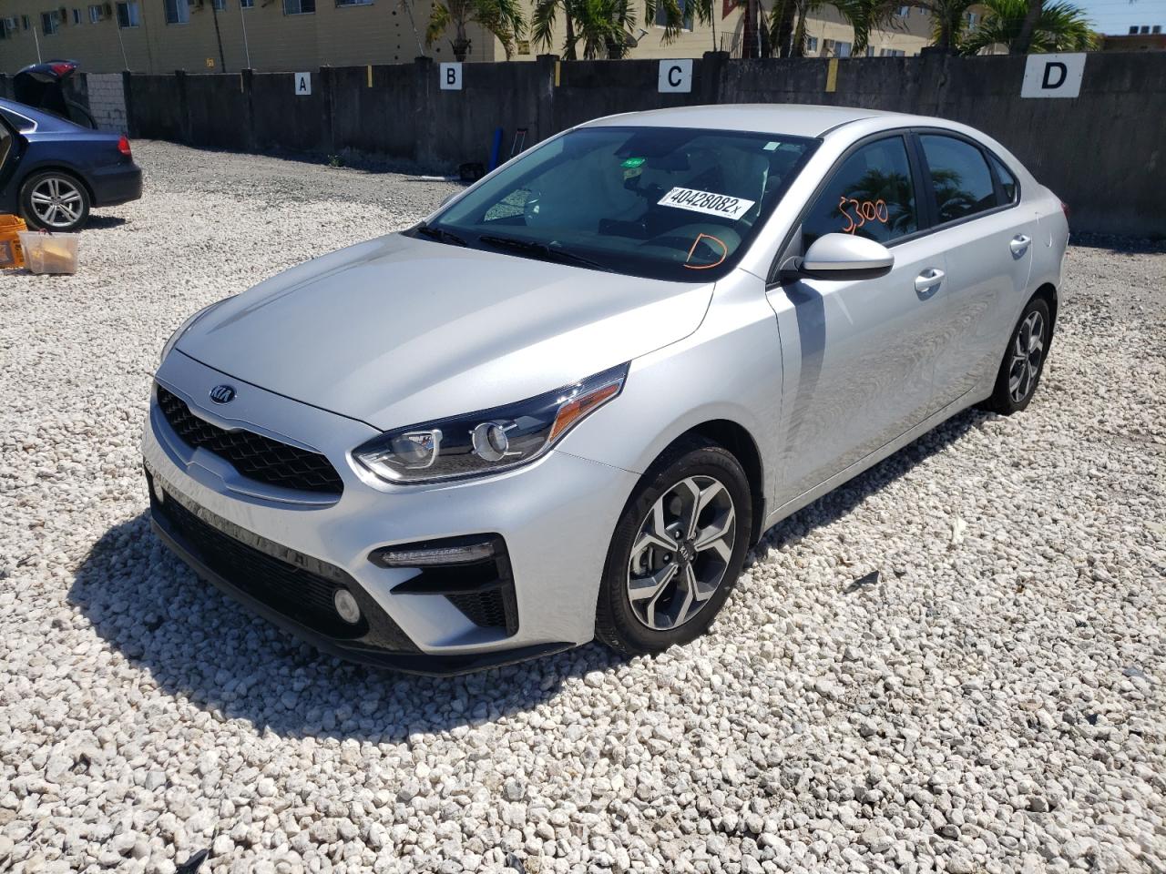 Photo 2 from auction – 2021 KIA FORTE FE with VIN 3KPF24AD6ME389804