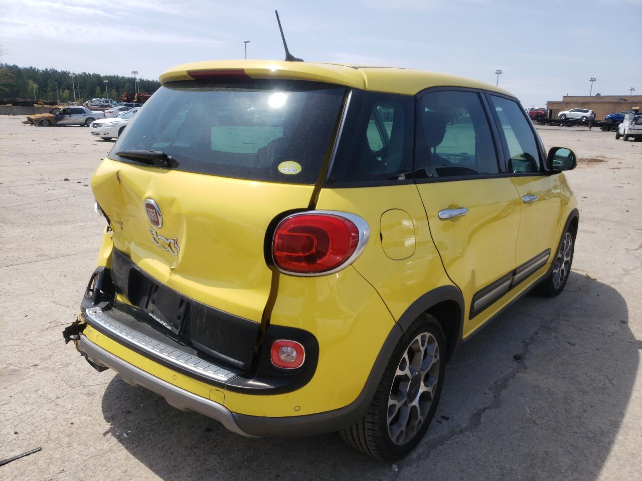 Photo 4 from auction – 2014 FIAT 500L TREKK with VIN ZFBCFADH7EZ021547