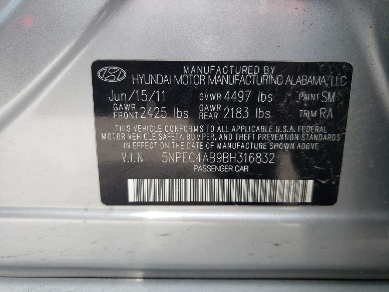 Photo 10 from auction – 2011 HYUNDAI SONATA SE with VIN 5NPEC4AB9BH316832