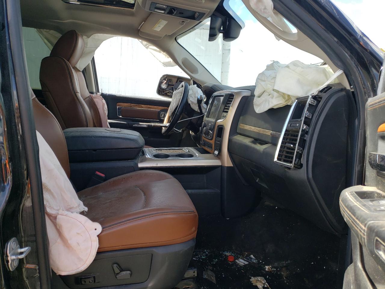 Photo 5 from auction – 2016 RAM 3500 LONGH with VIN 3C63R3KL0GG303692