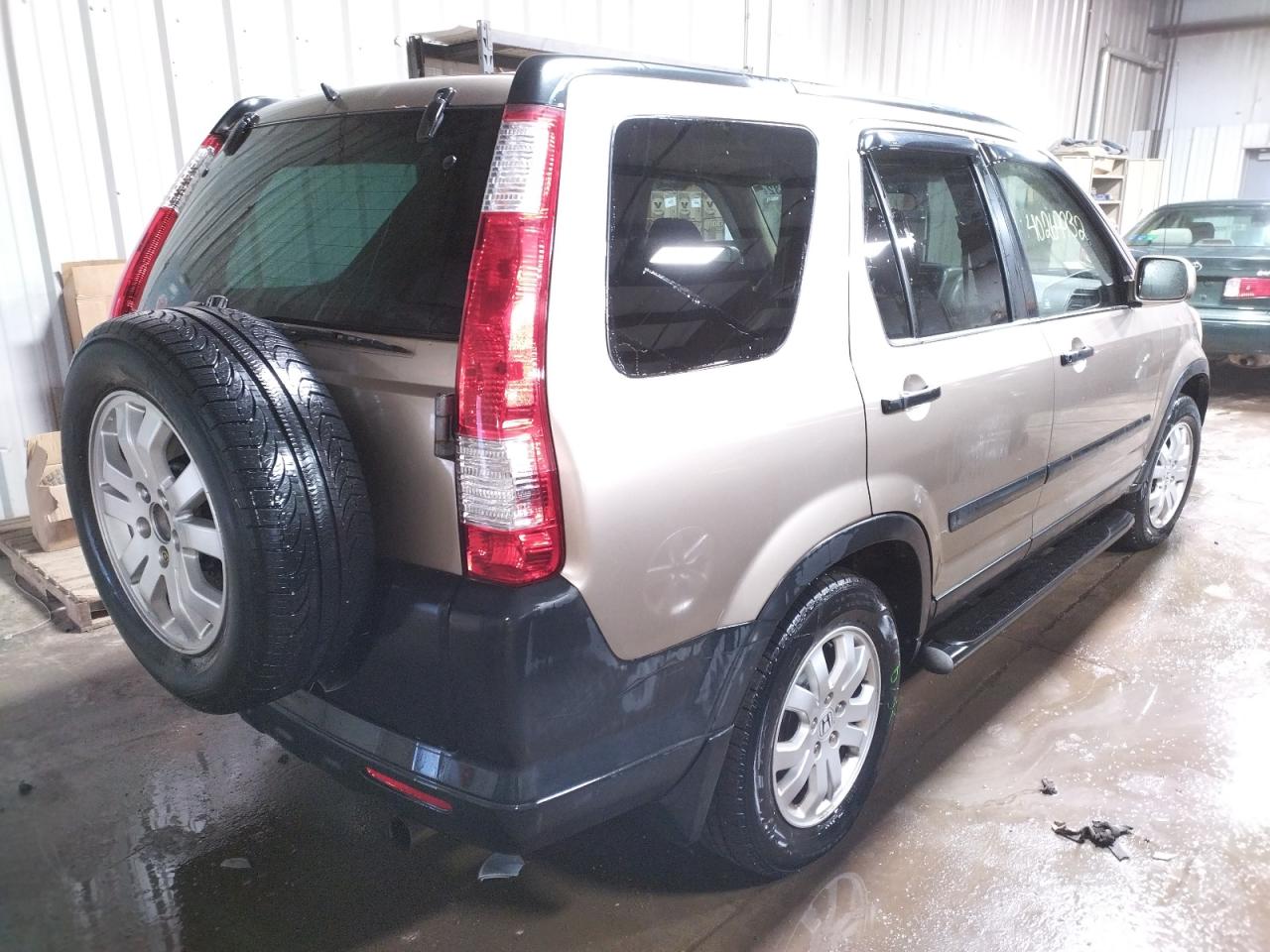 Photo 4 from auction – 2005 HONDA CR-V EX with VIN SHSRD78895U333054